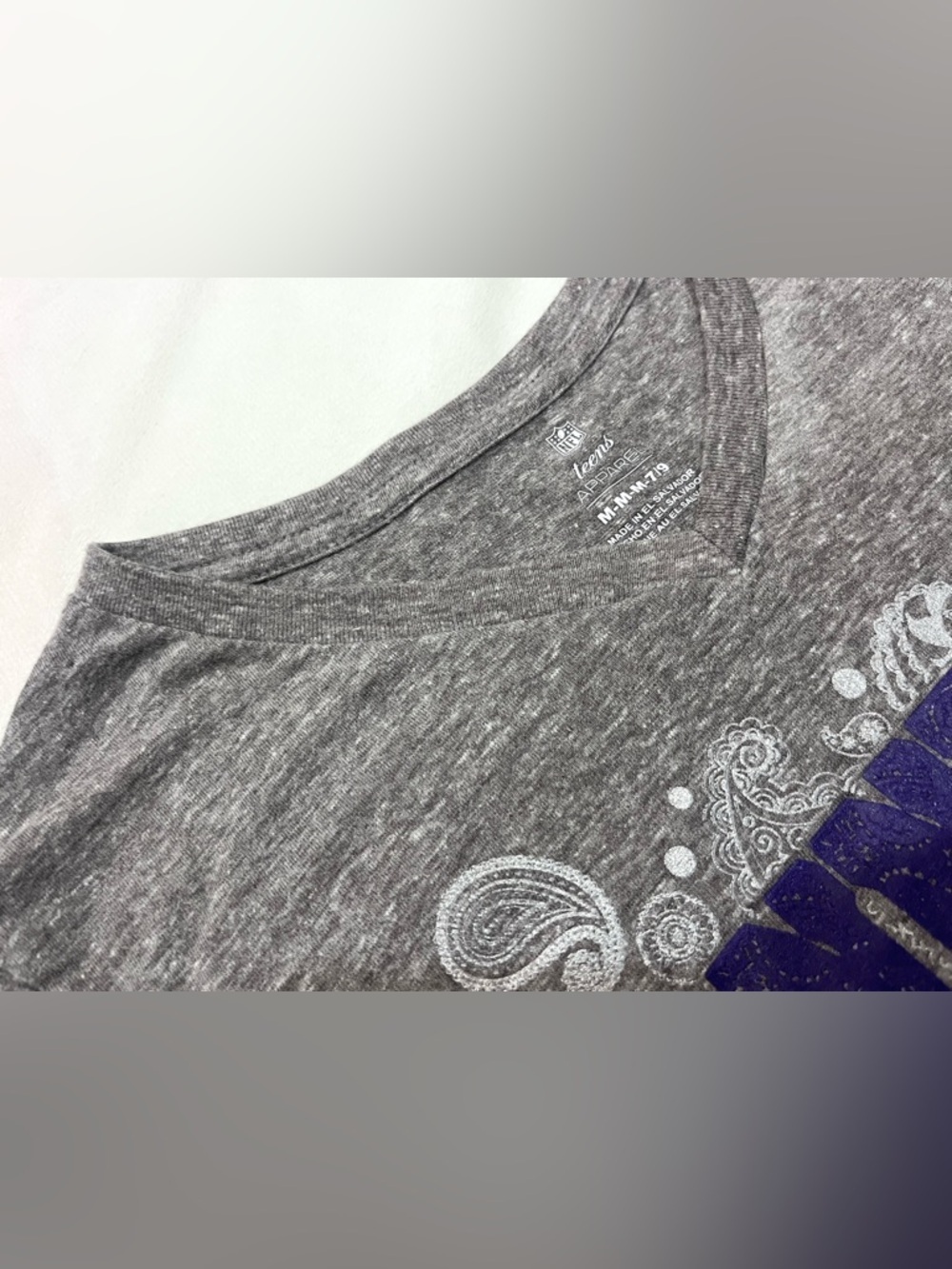 Minnesota Vikings “Minnesota Forever” Gray Purple V-Neck Youth Teen Tee T-Shirt - Picture 11 of 16